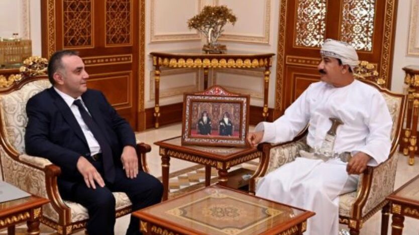 His Excellency General Sultan bin Mohammed Al Nu’amani - Minister of the Royal Office, received His Excellency/ Rashad Ismayilov - Ambassador of the Republic of Azerbaijan accredited to the Sultanate of Oman. Xeber basligi