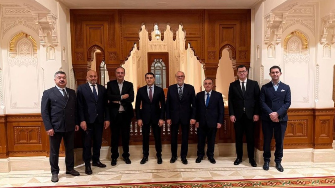 Cooperation between Azerbaijan and Oman in the field of opera has been discussed. Xeber basligi