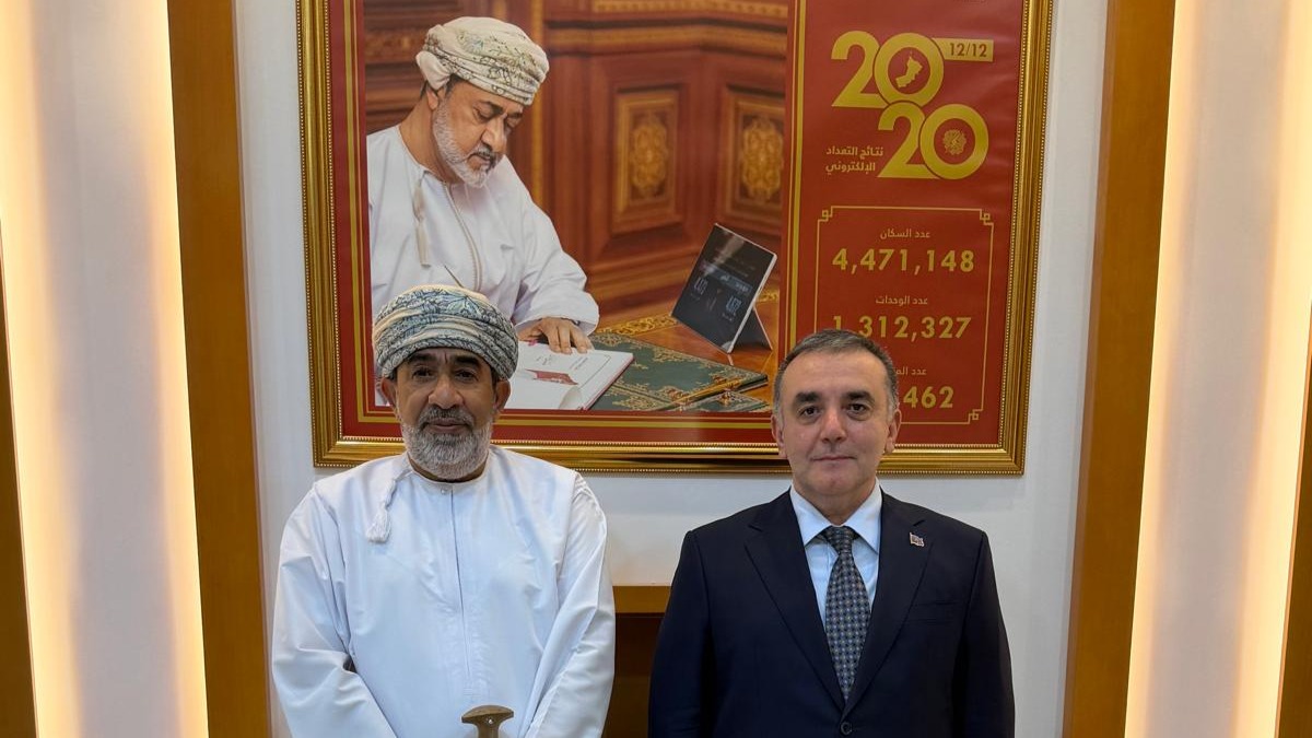 On 29 April 2026, the Ambassador Extraordinary and Plenipotentiary of the Republic of Azerbaijan to the Sultanate of Oman, Rashad Ismayilov, held a meeting with the Chief Executive Officer of the National Centre for Statistics and Information of Oman, Dr. Khalifa Abdullah Al-Barwani. Xeber basligi