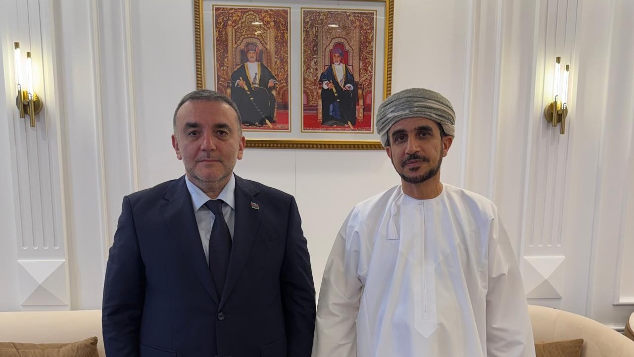 The Ambassador of the Republic of Azerbaijan to the Sultanate of Oman H.E. Rashad Ismayilov met with the Deputy Minister of Education of Oman H.E. Bader Al Kharussi Xeber basligi
